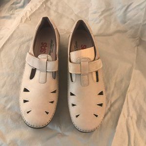 SAS Women's Roamer Size 10N - New in Box